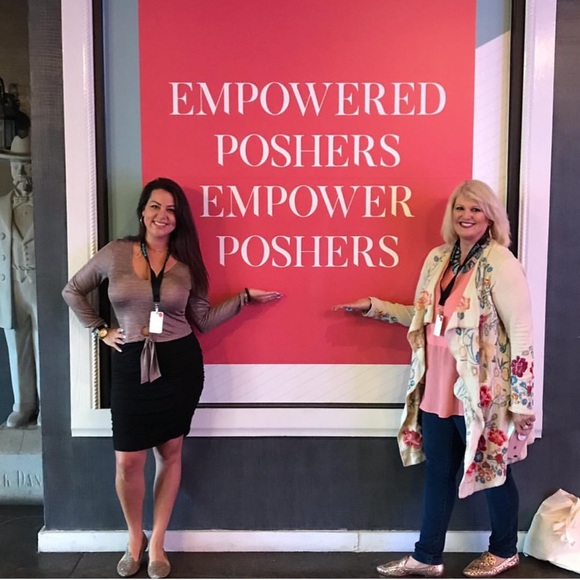 Tina is Live 💫✨💛 like to be notified - Picture 7 of 15